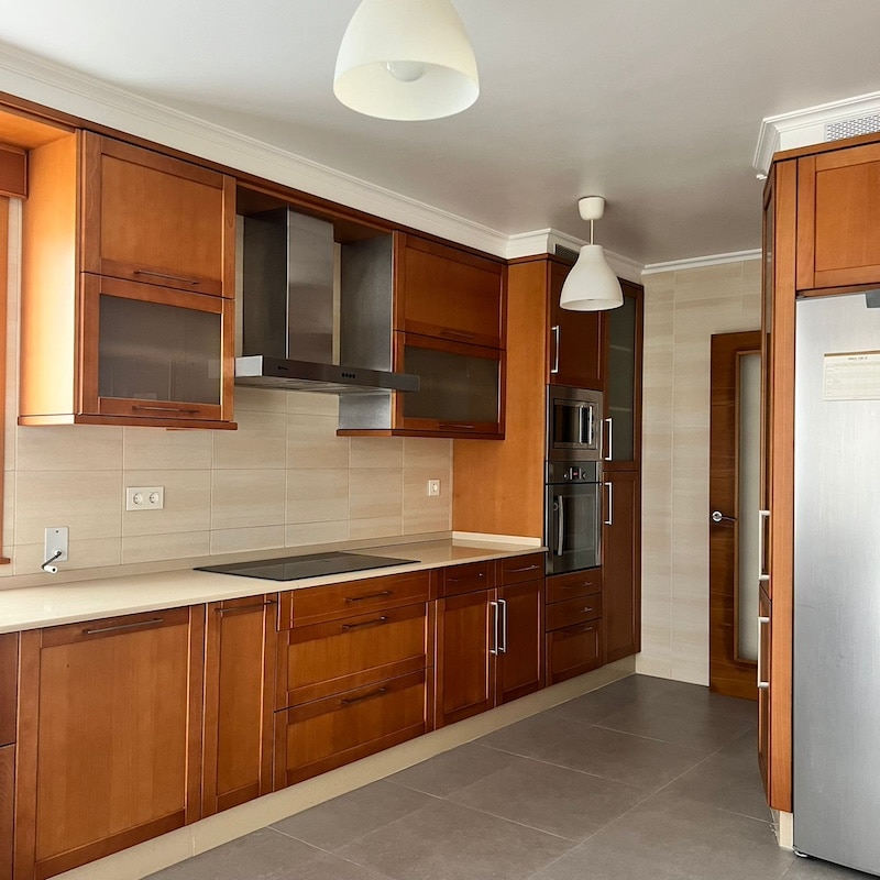 Ideas para reformar la cocina sin obras: cocina oscura antes