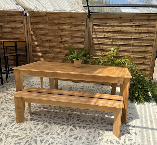 Cómo proteger muebles de exterior 22 Cómo proteger muebles de exterior: banco y mesa