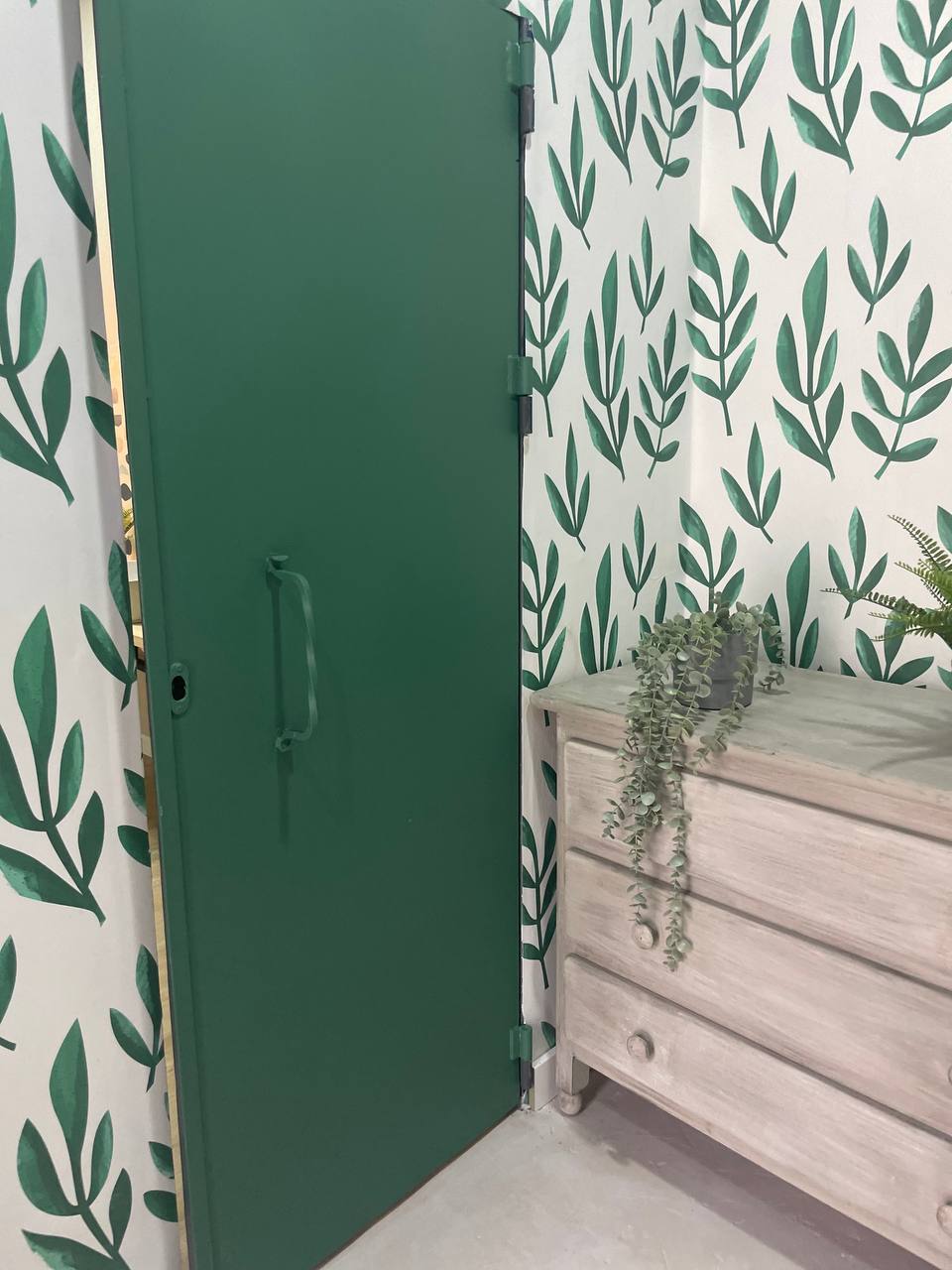 Pintar Metales 35 como pintar una puerta de metal