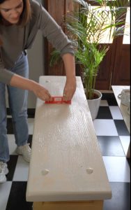 Como hacer efecto decapado en muebles 16 tapa veteado